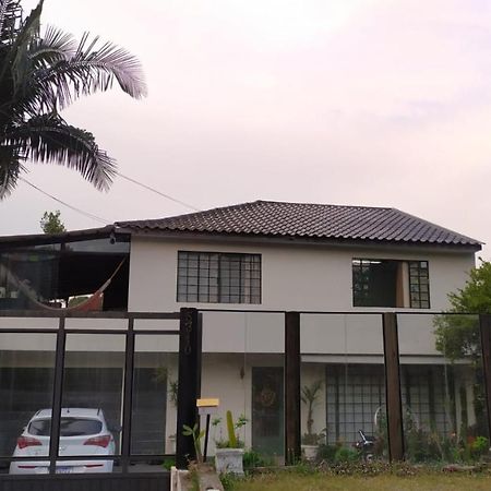 Casa Klos - Quartos Amplos Куритиба Екстериор снимка